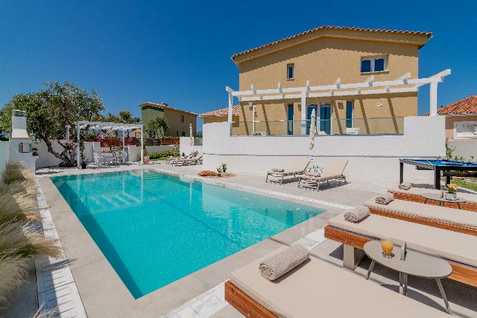 Kaletzia Villa IV